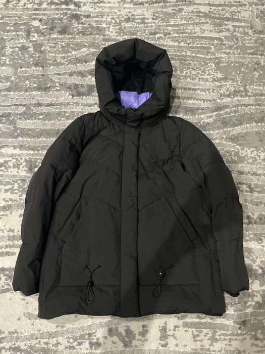 Зимова жіноча куртка / пуховик