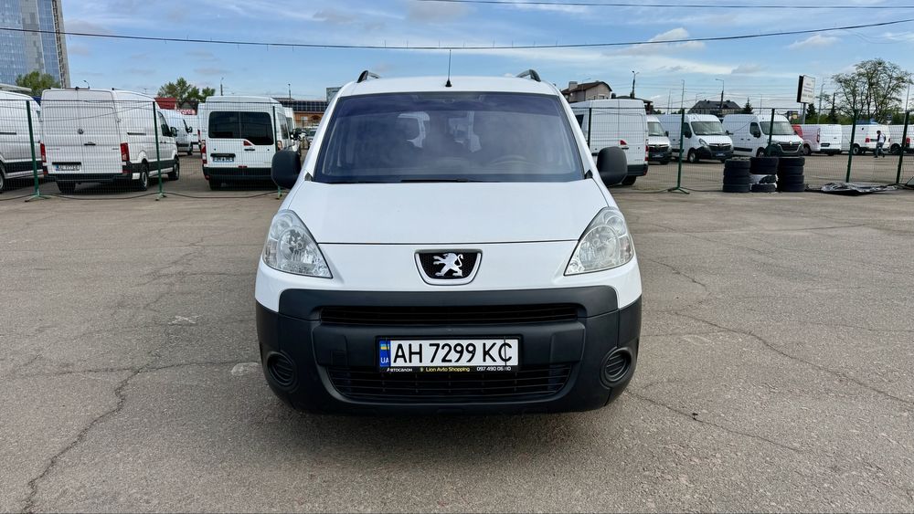 PEUGEOT  PARTNER 2009г Дизель