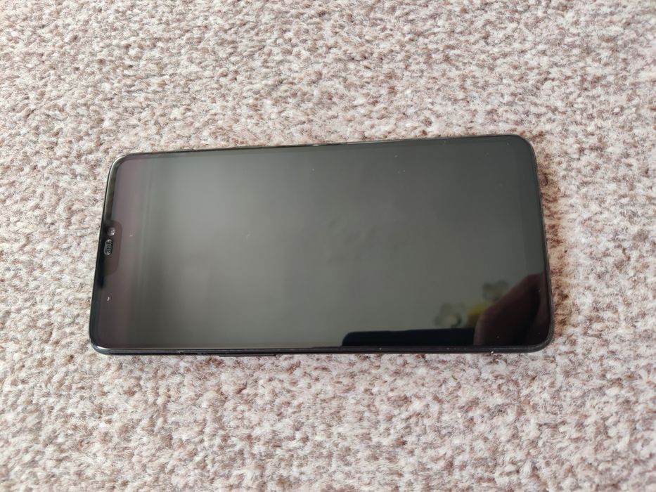OnePlus 6   6/64 новая батарея