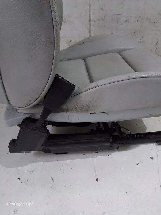 N404 Komplet Foteli  BMW E36 Cabrio