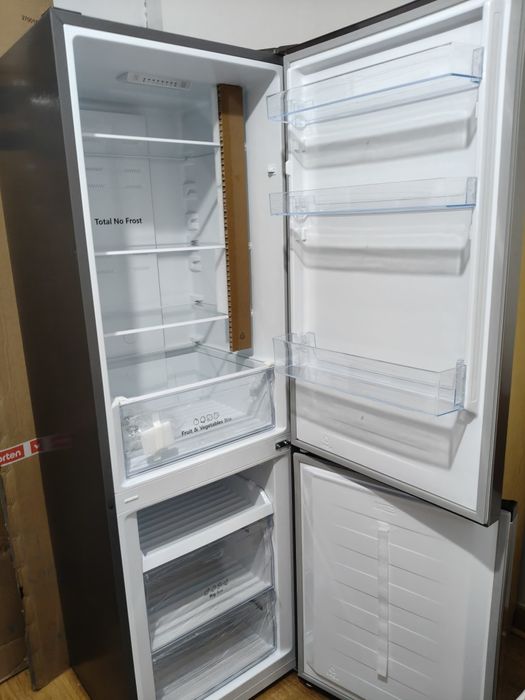 Frigorífico combinado Novo c/ 3 anos garantia