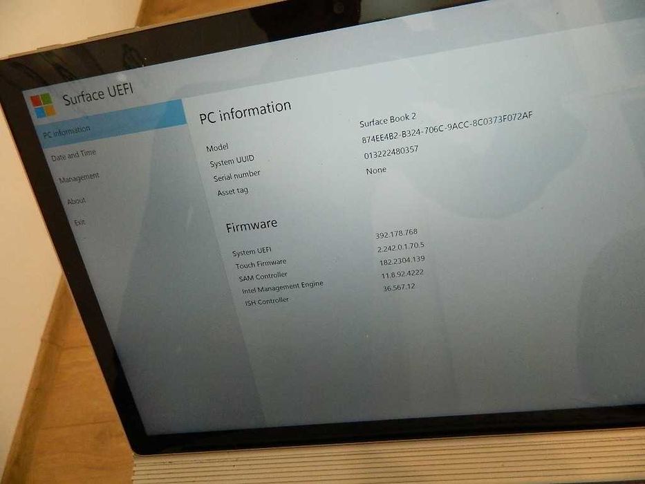 Microsoft Surface Book 2 model 1703