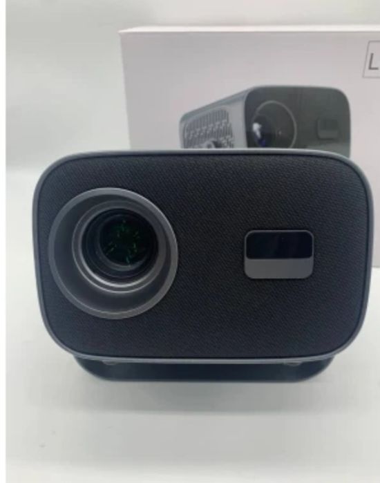 Проектор домашній кінотеатр