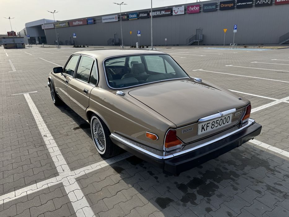 Jaguar XJ6 1985 do ślubu/sesji