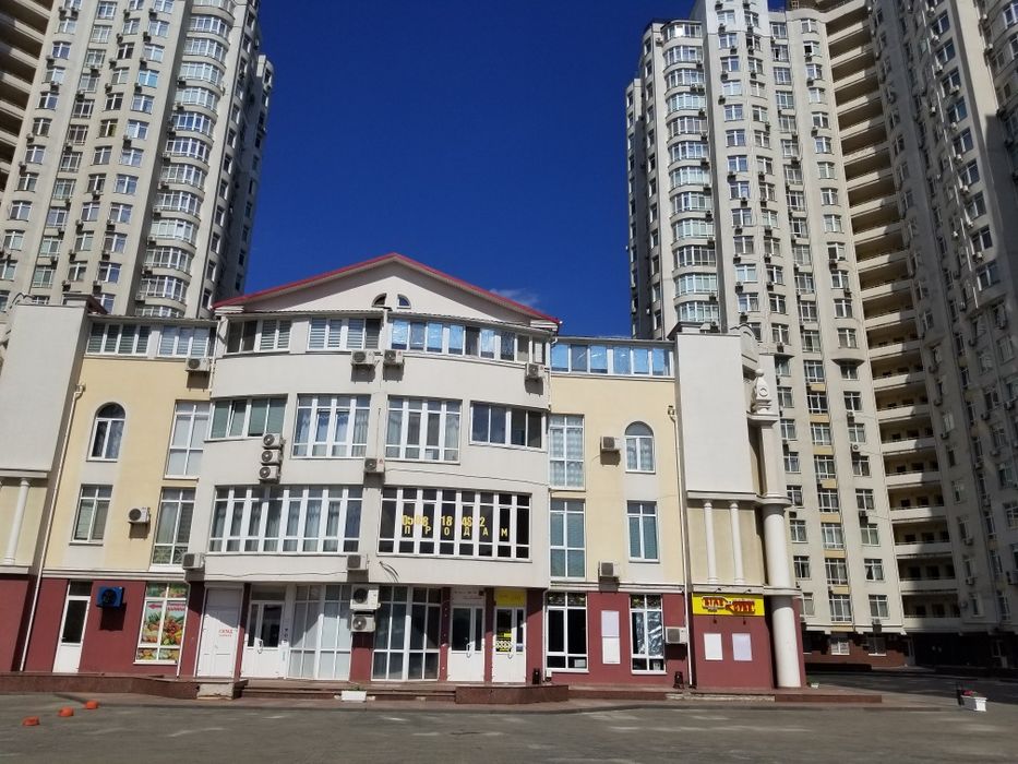 Магазин, салон. Французький бульвар, 22