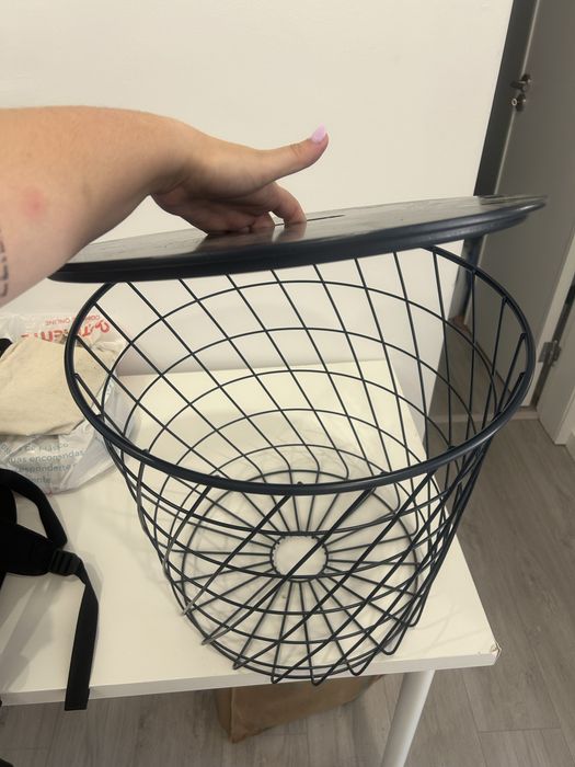 Mesa de cabeceira como nova