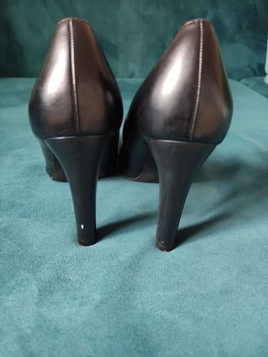 Buty eleganckie 37 czarne obcas