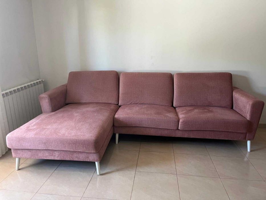 Sofá com chaise long
