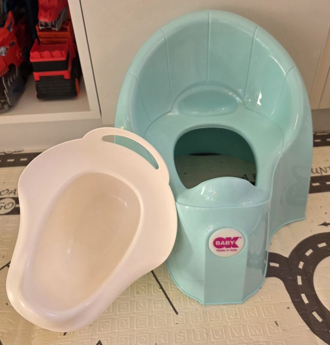 Дитячий анатомічний горщик Pasha, блакитний та наліпки для нього