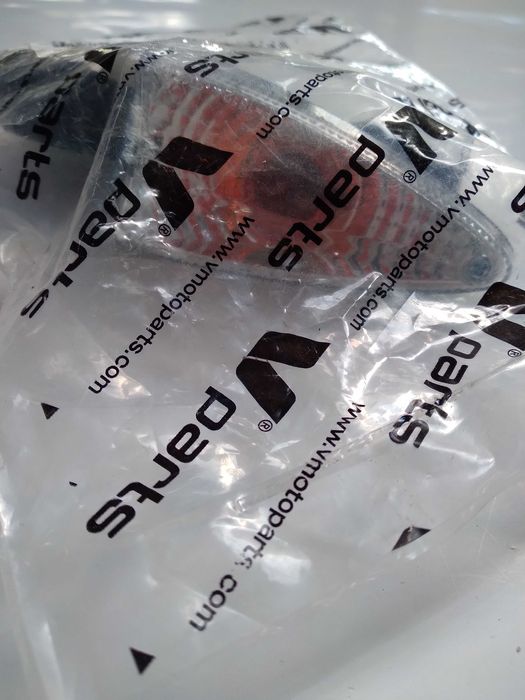 Kierunkowskaz przedni tył przód biały Aprilia rs BMW g650 Derbi gpr