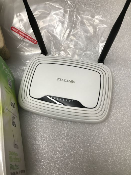 Router TP-LINK wr841n