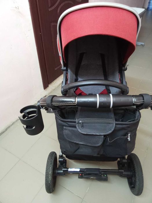 Універсальна коляска Hartan