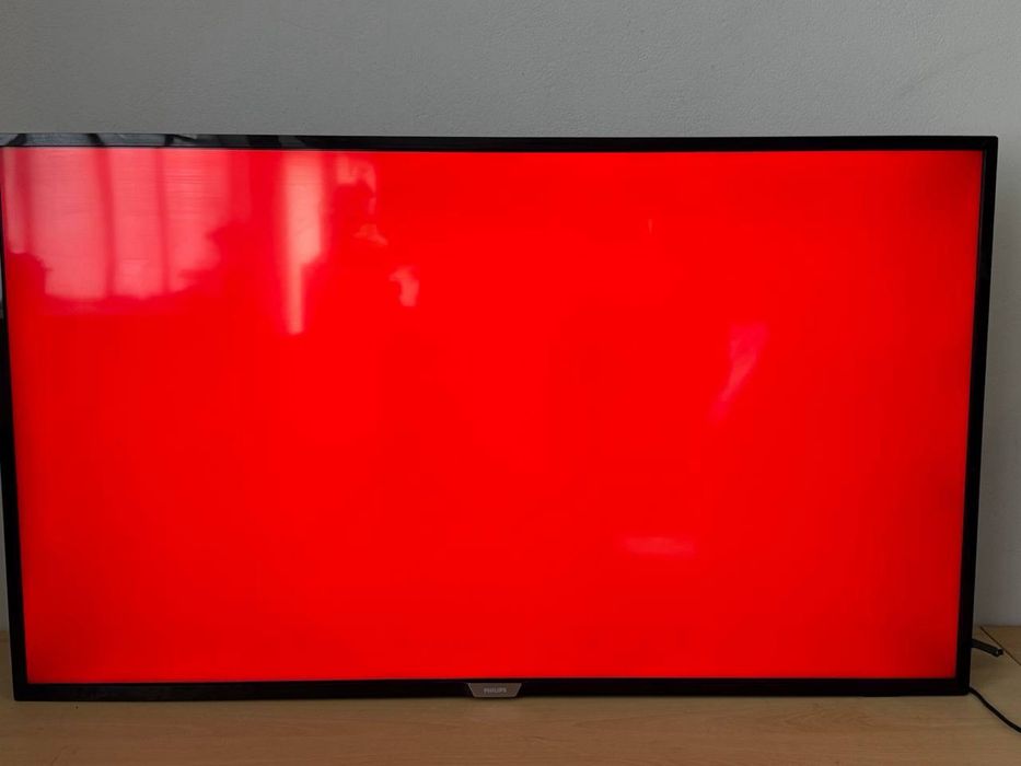 Телевізор Philips  50″ / 4K UHD / Smart TV / HDR