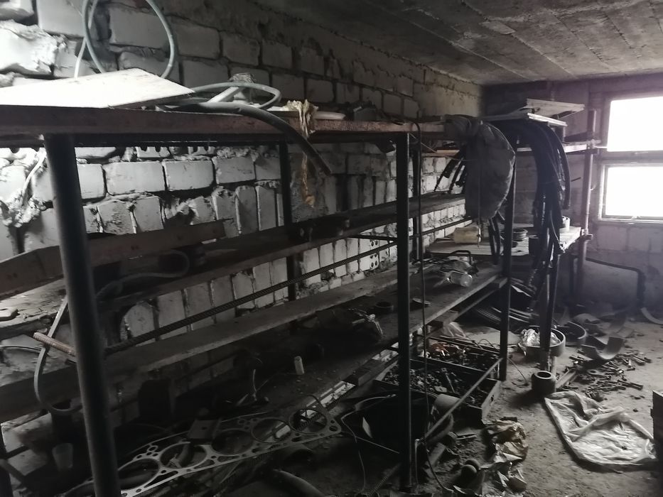 Regały solidne PRL skręcane