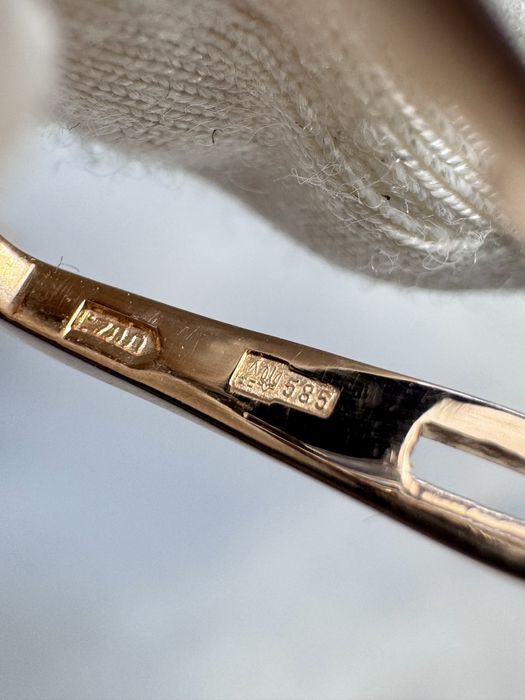 Зрлоті сережки  з діамантами