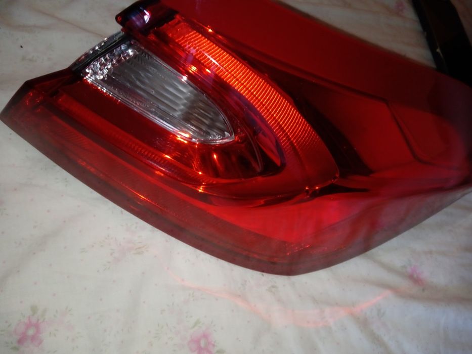 Farol Ford Fiesta ST VII