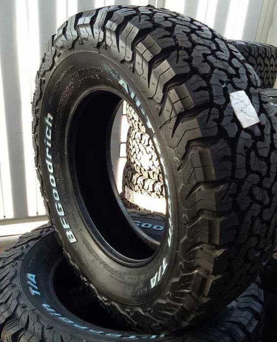 225/70 R17 Всесезонні шини BFGoodrich T/A KO2 225/70/17