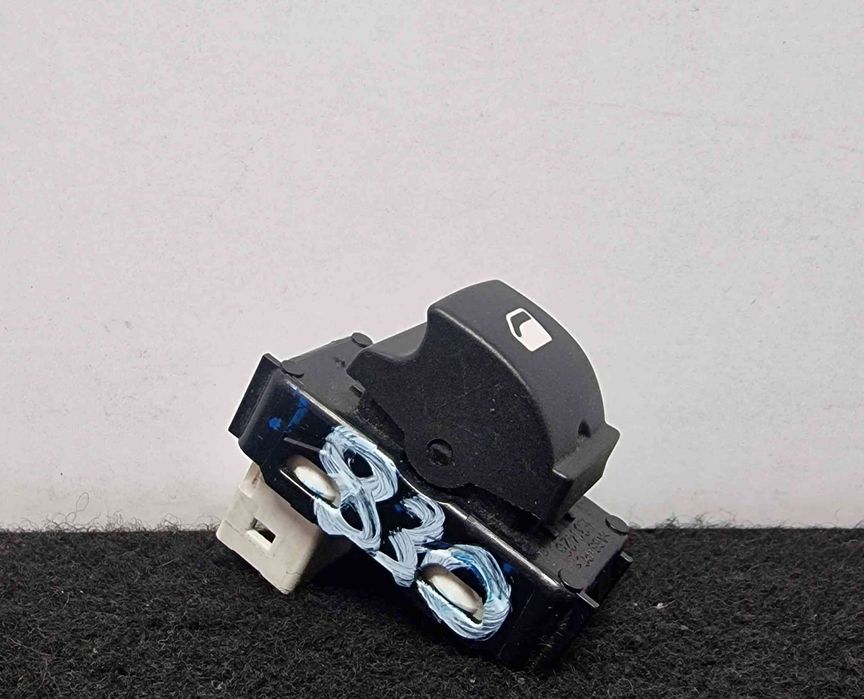 Comando / Botão / Interruptor Vidros Frente Direito E31426 - PEUGEOT 208 I