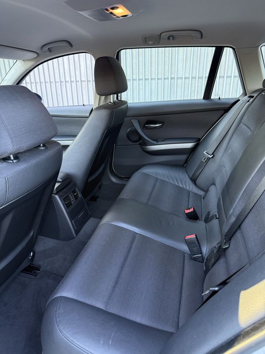 BMW 318d Touring