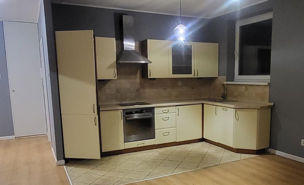 Kuchnia +AGD, szafa, łazienka