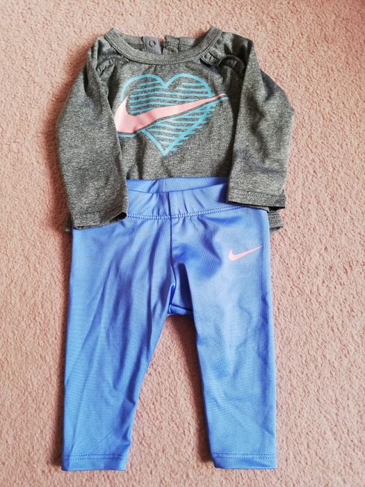 Komplet Nike, nowy, rozmiar 56-62