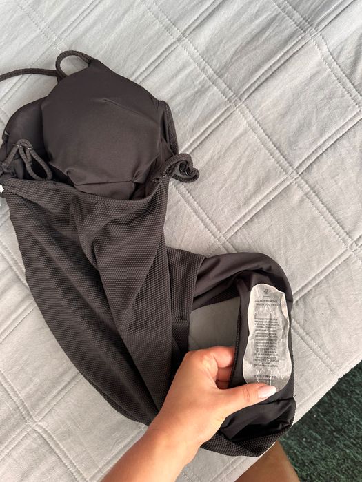 Дуже гарний суцільний купальник Reserved розмір 40