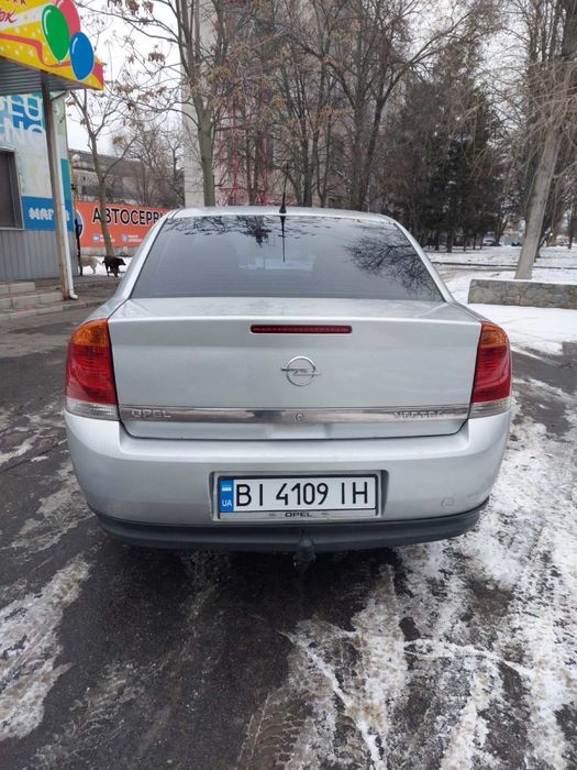 Opel Vectra 2004 рік