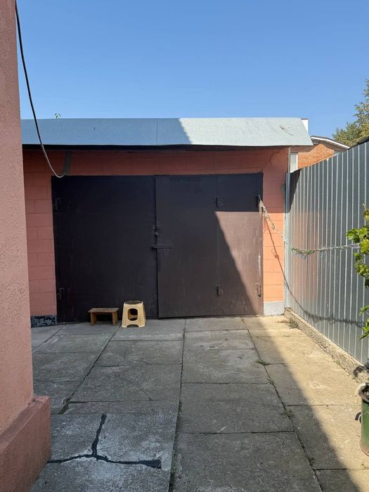 Будинок по вул.Ярославській. Є держ.Акт на земельну ділянку!