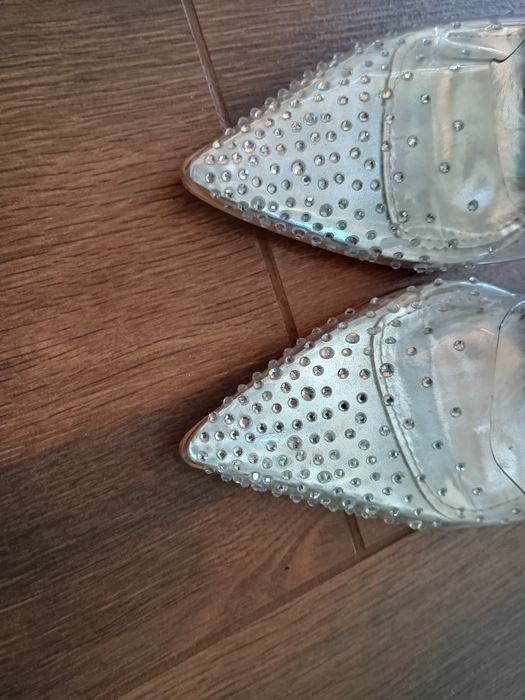 Buty ślubne transparentne r 38 z kryształkami