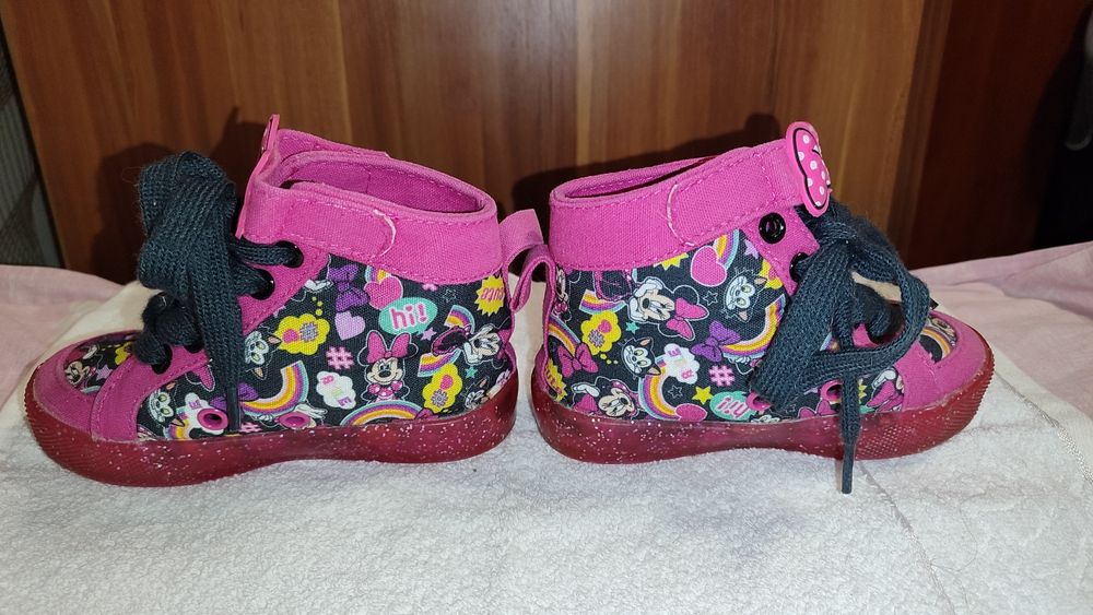 Кросівки для дівчинки чобітки демісезонні