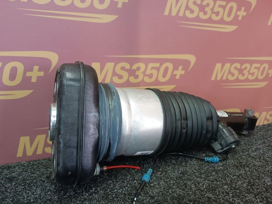 Пневмоподушка задня ліва BMW X5  G05 БМВ Х5 Г05 розборка шрот запчастини 37105A40B53 462400020426  Пневмоподушка задняя левая