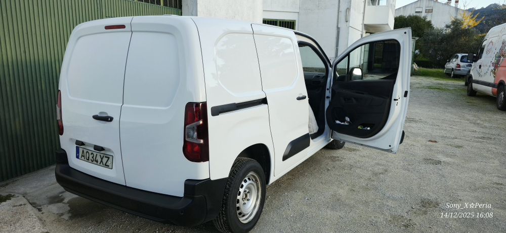 Peugeot Partner. 3 Lugares-Excelente.
