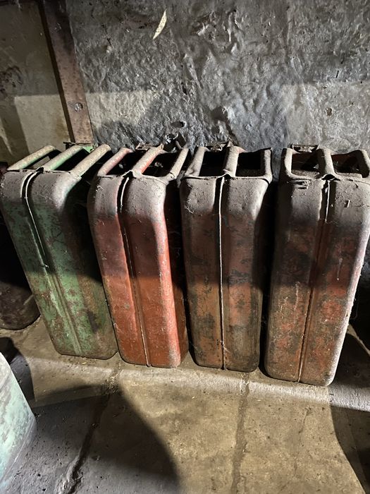 Каністри металеві 20 л