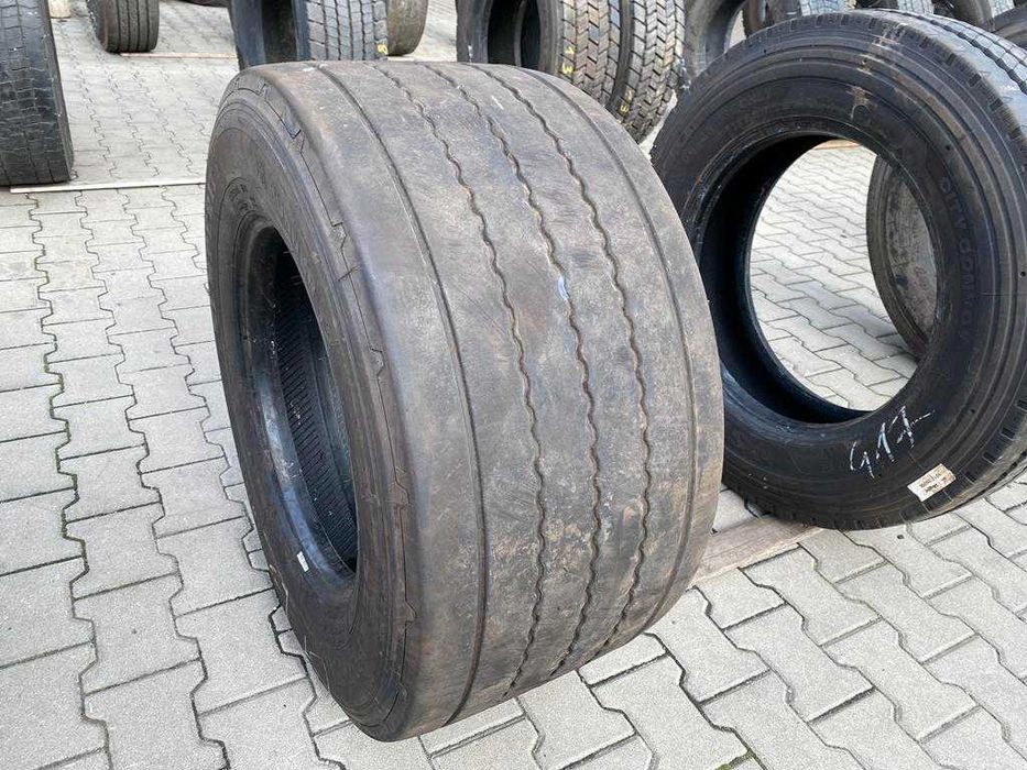 Opona ciężarowa używana naczepowa 445/45R19.5 SEMPERIT RUNNER T2 5-6mm