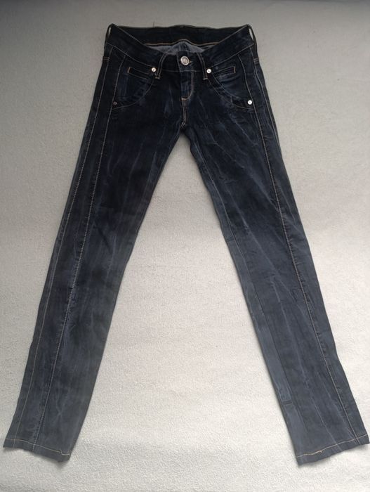 Джинси Yves Saint Laurent