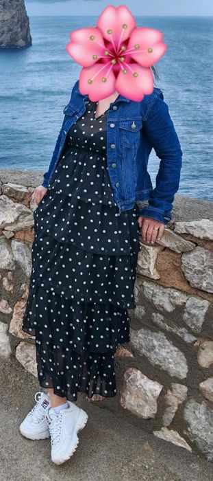 Sukienka w grochy midi