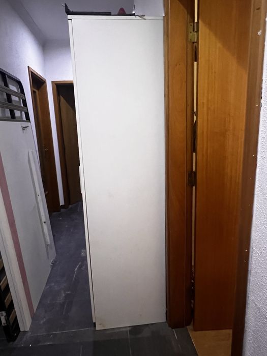 Guarda-Roupa branco