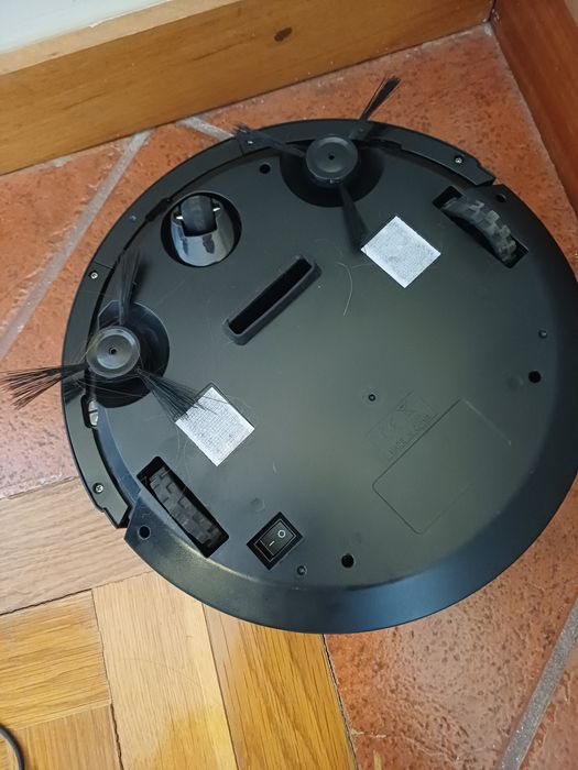 Robot aspirador automático.