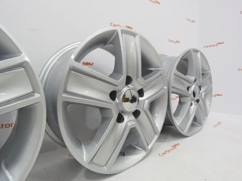 Jantes Autocarava Carga 1250 kgs 15 x 6.5 et 45 5x118 71.1 Silver