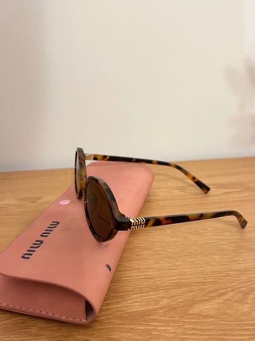 Óculos de sol Miu Miu