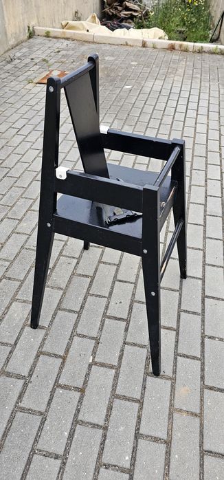 Cadeira de refeições para bebé Ikea em madeira