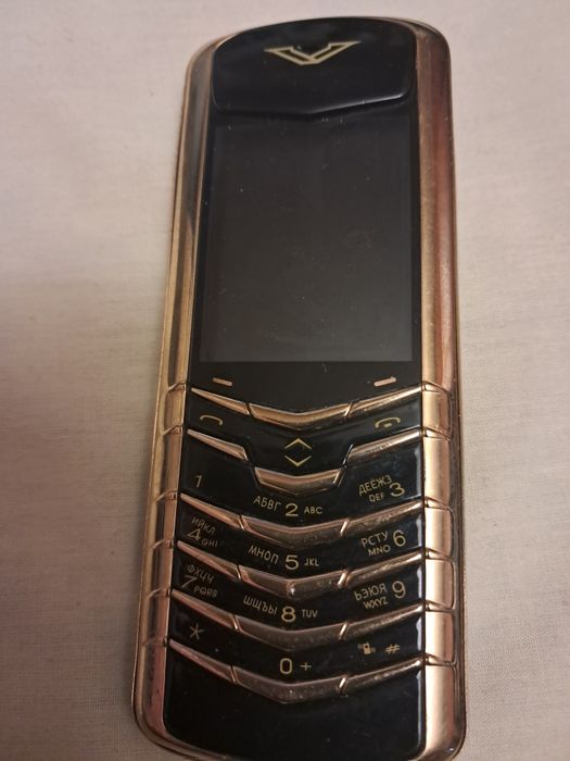 Мобильный телефон Vertu