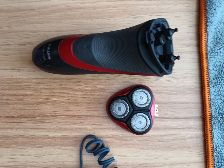 Продам електробритву Fillips 3580.