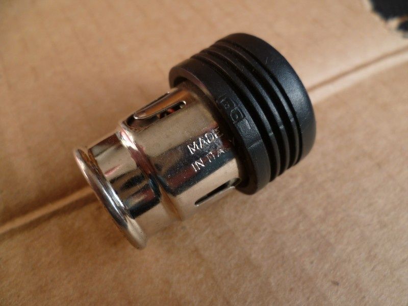 Прикуриватель Fiat Tipo.