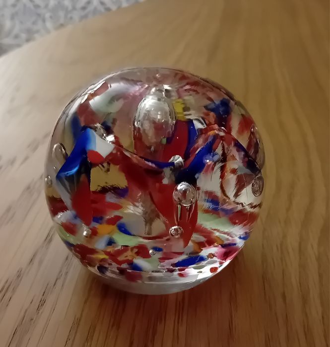 Lindo Pisa papeis em vidro