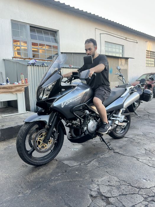 Suzuki V-Strom DL 1000