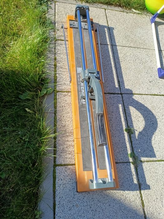 Sprzedam w dobrym stanie technicznym