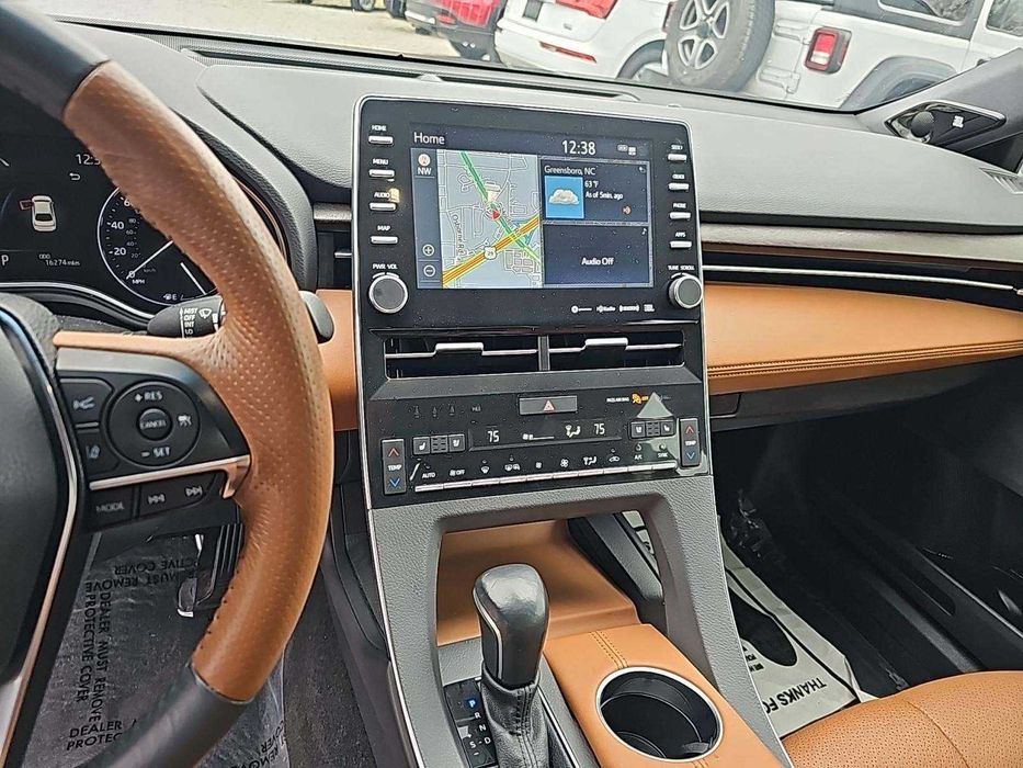 2022 Toyota Avalon Hybrid Limited
