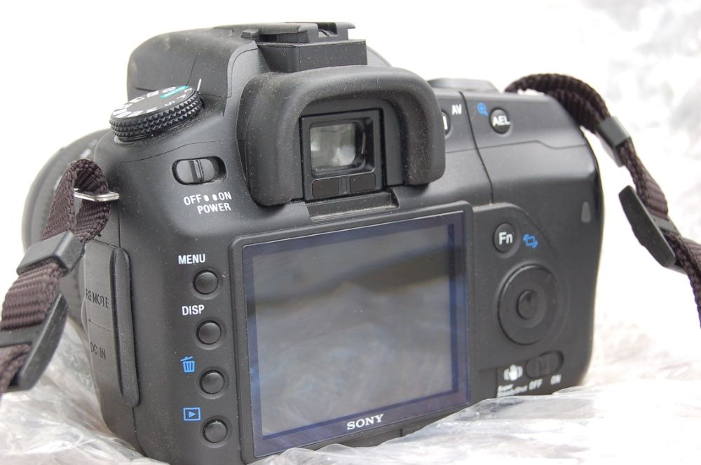 Зеркальный фотоаппарат Sony A200