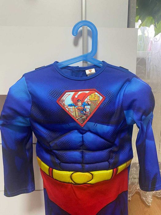 Костюм Супермен на 3-4г